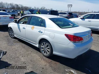 2011 Toyota Avalon with VIN 4T1BK3DB6BU371154, listed as a IAAI auction lot 41722144 with 204,575 mi miles and . Bid and sale history available at DreamBid. Image 3.