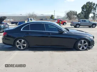 2019 Mercedes-Benz E 300 z VIN WDDZF4JB9KA509360, wystawiony jako IAAI lot #41846674 z przebiegiem 202 663 mil mil oraz . Historia ofert i sprzedaży dostępna na DreamBid. Obrazek 13.