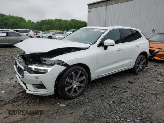 2018 Volvo XC60 Inscription z VIN YV4A22RL8J1061208, wystawiony jako Copart lot #56028255 z przebiegiem 70 519 mil mil oraz Szkoda całkowita • Salvage title. Historia ofert i sprzedaży dostępna na DreamBid. Obrazek 1.