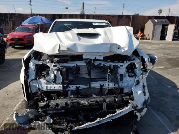 2024 Toyota Tacoma SR5 z VIN 3TMLB5JN0RM008107, wystawiony jako Copart lot #55326695 z przebiegiem 12 722 mil mil oraz Szkoda całkowita • Salvage title. Historia ofert i sprzedaży dostępna na DreamBid. Obrazek 5.