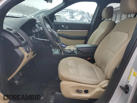 2017 Ford Explorer z VIN 1FM5K8B8XHGD97457, wystawiony jako Copart lot #45878955 z przebiegiem 124 281 mil mil oraz Szkoda całkowita • Salvage title. Historia ofert i sprzedaży dostępna na DreamBid. Obrazek 7.