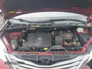 2013 Toyota Sienna XLE with VIN 5TDDK3DC5DS067049, listed as a IAAI auction lot 41650425 with 128,380 mi miles and . Bid and sale history available at DreamBid. Image 10.