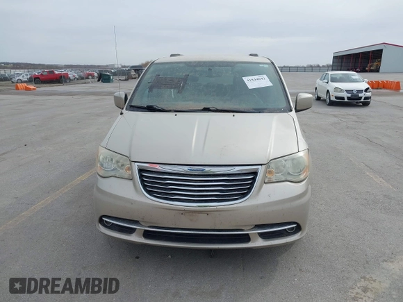 2012 Chrysler Town & Country Touring with VIN 2C4RC1BG5CR278756, listed as a IAAI auction lot 41844042 with 115,072 mi miles. Bid and sale history available at carsss.com. Image 6.