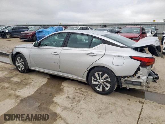 2020 Nissan Altima S with VIN 1N4BL4BV5LC238449, listed as a Copart auction lot 62261215 with Not provided miles and Clean title. Bid and sale history available at DreamBid. Image 2.