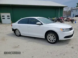 2013 Volkswagen Jetta SE с VIN 3VWDP7AJXDM423133, выставлен на аукционе Copart как лот 54582135 с пробегом 174 422 миль миль и Списание • Salvage title. История ставок и продаж доступна на DreamBid. Изображение 14.