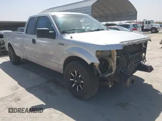 2013 Ford F-150 XL with VIN 1FTFX1CF1DKF61751, listed as a IAAI auction lot 41722325 with 223,693 mi miles. Bid and sale history available at carsss.com. Image 1.