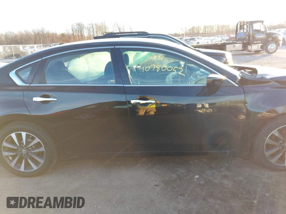 2017 Nissan Altima SV with VIN 1N4AL3AP0HC190178, listed as a IAAI auction lot 40780052 with 128,565 mi miles and . Bid and sale history available at carsss.com. Image 13.
