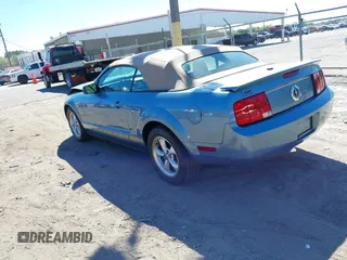 2007 Ford Mustang Deluxe with VIN 1ZVHT84N475331835, listed as a IAAI auction lot 41808427 with 154,968 mi miles and . Bid and sale history available at carsss.com. Image 3.
