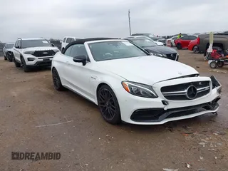 2017 Mercedes-Benz C 63 S AMG z VIN WDDWK8HB3HF533113, wystawiony jako IAAI lot #41502558 z przebiegiem 24 124 mil mil oraz . Historia ofert i sprzedaży dostępna na DreamBid. Obrazek 1.