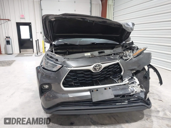 2020 Toyota Highlander LE with VIN 5TDBZRBH3LS038023, listed as a IAAI auction lot 41832407 with 48,213 mi miles and . Bid and sale history available at DreamBid. Image 12.