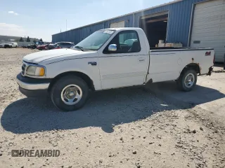 2000 Ford F-150 XL z VIN 1FTRF17W3YNB65349, wystawiony jako Copart lot #52551895 z przebiegiem Nie podano mil oraz Szkoda całkowita • Salvage title. Historia ofert i sprzedaży dostępna na DreamBid. Obrazek 1.