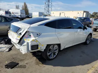 2018 Honda Clarity Plug-In Hybrid with VIN JHMZC5F19JC020788, listed as a Copart auction lot 82557374 with 80,634 mi miles and Salvage Title. Bid and sale history available at carsss.com. Image 3.