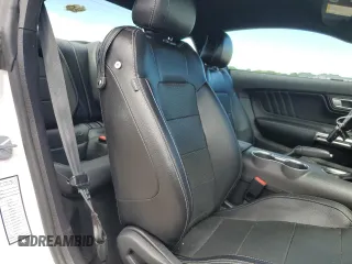 2019 Ford Mustang GT z VIN 1FA6P8CF1K5151669, wystawiony jako Copart lot #55946135 z przebiegiem 109 434 mil mil oraz Czysty tytuł • Clean title. Historia ofert i sprzedaży dostępna na DreamBid. Obrazek 10.