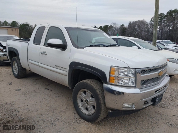 2012 Chevrolet Silverado 1500 LT with VIN 1GCRKSE70CZ239258, listed as a IAAI auction lot 41160222 with 143,082 mi miles. Bid and sale history available at carsss.com. Image 1.