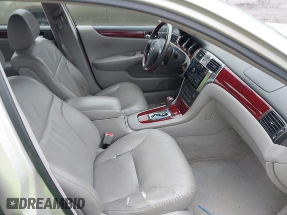 2003 Lexus ES 300 with VIN JTHBF30G130133021, listed as a IAAI auction lot 41848909 with 172,400 mi miles and . Bid and sale history available at DreamBid. Image 5.