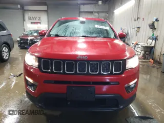 2018 Jeep Compass Latitude with VIN 3C4NJDBB8JT180048, listed as a Copart auction lot 45653135 with 147,279 mi miles and Salvage title. Bid and sale history available at DreamBid. Image 5.