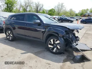 2024 Volkswagen Atlas SE z VIN 1V2JE2CA8RC256547, wystawiony jako Copart lot #54167985 z przebiegiem 3 769 mil mil oraz Szkoda całkowita • Salvage title. Historia ofert i sprzedaży dostępna na DreamBid. Obrazek 4.