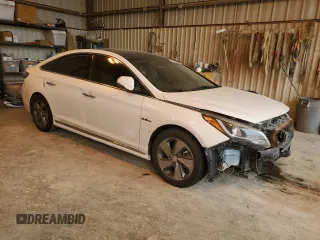 2017 Hyundai Sonata Hybrid Limited with VIN KMHE34L10HA058197, listed as a Copart auction lot 41612434 with 146,096 mi miles. Bid and sale history available at carsss.com. Image 4.