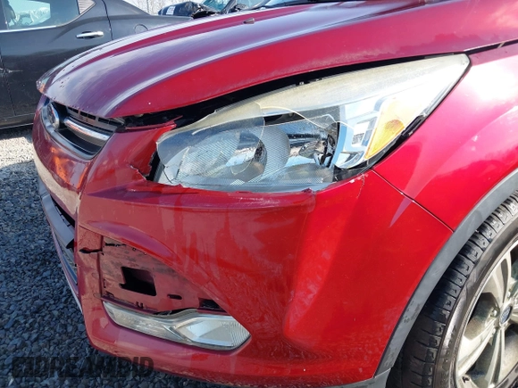 2014 Ford Escape SE with VIN 1FMCU9G90EUD71021, listed as a IAAI auction lot 42052487 with 154,811 mi miles and . Bid and sale history available at DreamBid. Image 6.