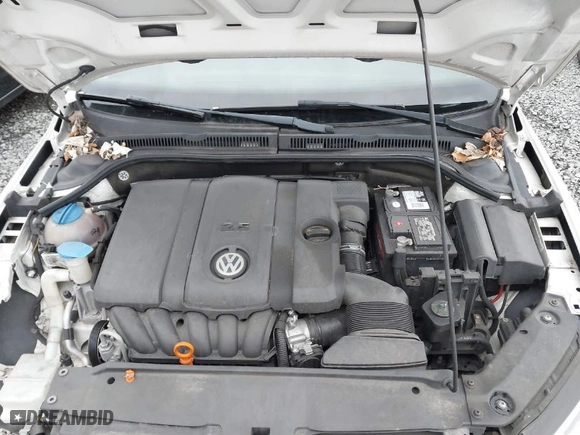2011 Volkswagen Jetta Sedan SE w/Convenience with VIN 3VWDX7AJ7BM304288, listed as a IAAI auction lot 41702884 with 144,839 mi miles. Bid and sale history available at carsss.com. Image 10.