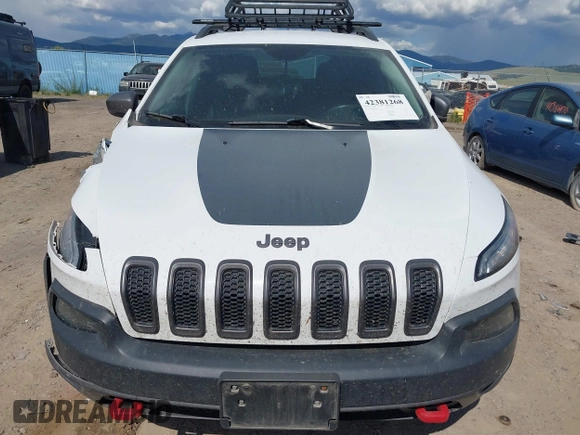 2017 Jeep Cherokee Trailhawk L Plus z VIN 1C4PJMBS9HD238905, wystawiony jako IAAI lot #42381268 z przebiegiem 130 535 mil mil oraz . Historia ofert i sprzedaży dostępna na DreamBid. Obrazek 13.