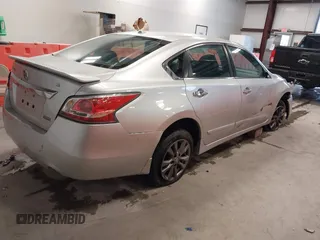 2015 Nissan Altima S with VIN 1N4AL3AP7FC480771, listed as a IAAI auction lot 41952040 with 150,587 mi miles and . Bid and sale history available at DreamBid. Image 4.