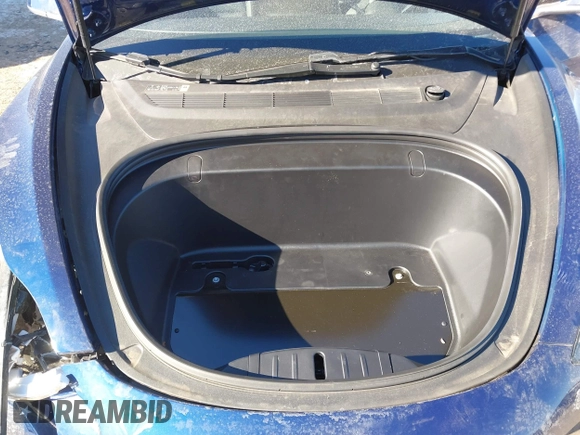 2018 Tesla Model 3 Long Range Battery with VIN 5YJ3E1EA0JF037736, listed as a IAAI auction lot 41423506 with 23,675 mi miles and . Bid and sale history available at DreamBid. Image 10.