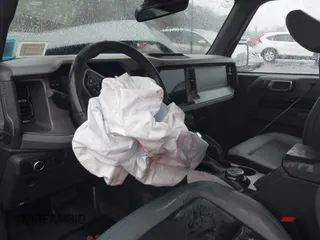 2024 Ford Bronco Big Bend с VIN 1FMDE7AH6RLA64647, выставлен на аукционе IAAI как лот 41084239 с пробегом 3 581 миль миль и . История ставок и продаж доступна на DreamBid. Изображение 5.