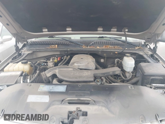 2004 Chevrolet Tahoe LS z VIN 1GNEC13Z34R191127, wystawiony jako IAAI lot #42304922 z przebiegiem 196 684 mil mil oraz . Historia ofert i sprzedaży dostępna na DreamBid. Obrazek 10.