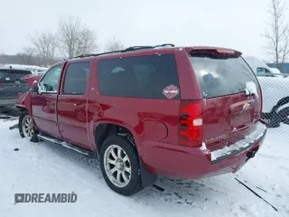 2007 Chevrolet Suburban LT with VIN 3GNFK16377G232295, listed as a IAAI auction lot 41617144 with 229,159 mi miles. Bid and sale history available at carsss.com. Image 14.