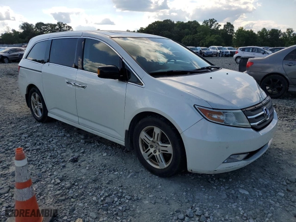 2013 Honda Odyssey Touring with VIN 5FNRL5H93DB089326, listed as a Copart auction lot 55799234 with 151,776 mi miles and Non Repairable. Bid and sale history available at carsss.com. Image 4.