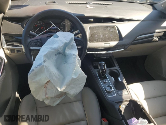 2020 Cadillac XT4 AWD Premium Luxury with VIN 1GYFZDR46LF119731, listed as a Copart auction lot 57614305 with 17,614 mi miles and Salvage title. Bid and sale history available at DreamBid. Image 8.