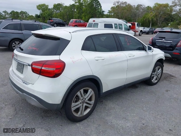2020 Mercedes-Benz GLA with VIN W1NTG4EB4LU040730, listed as a IAAI auction lot 41339179 with 92,073 mi miles. Bid and sale history available at carsss.com. Image 4.