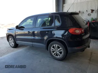 2011 Volkswagen Tiguan SE with VIN WVGBV7AX3BW520381, listed as a Copart auction lot 52288555 with 170,460 mi miles and Salvage Title. Bid and sale history available at DreamBid. Image 2.