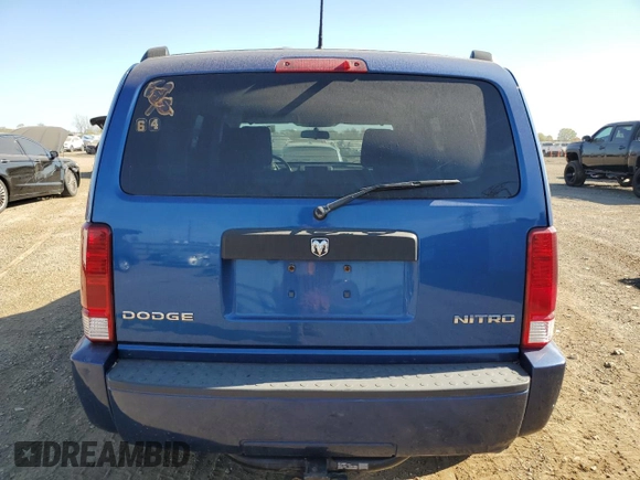 2009 Dodge Nitro SE z VIN 1D8GT28KX9W530723, wystawiony jako Copart lot #76746494 z przebiegiem 209 817 mil mil oraz Szkoda całkowita • Salvage title. Historia ofert i sprzedaży dostępna na DreamBid. Obrazek 6.