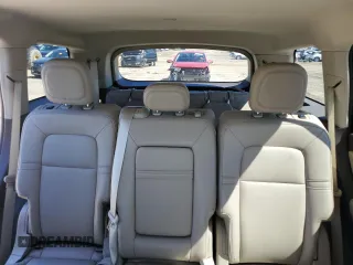 2023 Lincoln Aviator Standard z VIN 5LM5J6XC0PGL00380, wystawiony jako Copart lot #55167045 z przebiegiem 68 083 mil mil oraz Szkoda całkowita • Salvage title. Historia ofert i sprzedaży dostępna na DreamBid. Obrazek 10.