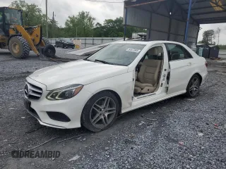 2016 Mercedes-Benz E 350 Luxury z VIN WDDHF8JB4GB285533, wystawiony jako Copart lot #54537085 z przebiegiem 117 556 mil mil oraz Szkoda całkowita • Salvage title. Historia ofert i sprzedaży dostępna na DreamBid. Obrazek 1.