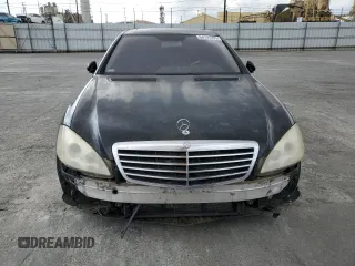 2007 Mercedes-Benz S 550 with VIN WDDNG71X27A109821, listed as a Copart auction lot 54791055 with 197,574 mi miles and Clean Title. Bid and sale history available at DreamBid. Image 5.