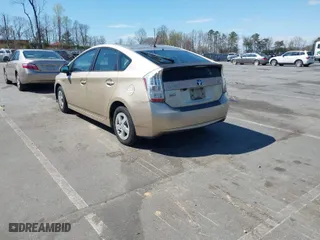 2010 Toyota Prius II with VIN JTDKN3DU5A0030637, listed as a IAAI auction lot 41862123 with 306,877 mi miles. Bid and sale history available at carsss.com. Image 3.