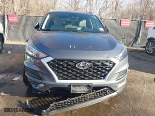2019 Hyundai Tucson Value with VIN KM8J33A49KU860842, listed as a IAAI auction lot 41735224 with 57,197 mi miles. Bid and sale history available at carsss.com. Image 12.