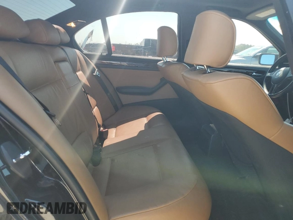2005 BMW 3 Series 330i with VIN WBAEV53405KM43213, listed as a Copart auction lot 74597414 with 182,881 mi miles and Salvage Title. Bid and sale history available at carsss.com. Image 10.