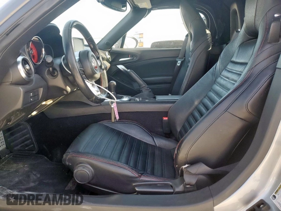 2017 FIAT 124 Spider Lusso with VIN JC1NFAEK8H0109738, listed as a Copart auction lot 61368405 with 63,624 mi miles and Salvage title. Bid and sale history available at DreamBid. Image 7.