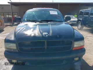 2001 Dodge Dakota with VIN 1B7FL26X71S298506, listed as a IAAI auction lot 42078981 with 193,818 mi miles. Bid and sale history available at carsss.com. Image 6.