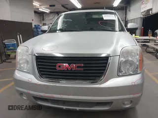 2013 GMC Yukon SLE with VIN 1GKS1AE09DR353945, listed as a IAAI auction lot 41900111 with 109,655 mi miles. Bid and sale history available at carsss.com. Image 12.