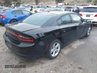 2020 Dodge Charger SXT z VIN 2C3CDXBG6LH188211, wystawiony jako IAAI lot #41699346 z przebiegiem 125 631 mil mil oraz . Historia ofert i sprzedaży dostępna na DreamBid. Obrazek 4.