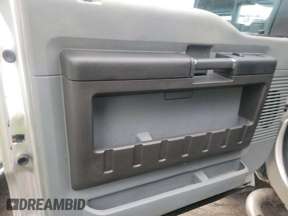 2013 Ford F-250 XL with VIN 1FT7X2BT6DEB36591, listed as a IAAI auction lot 42763197 with 330,968 mi miles and . Bid and sale history available at DreamBid. Image 26.