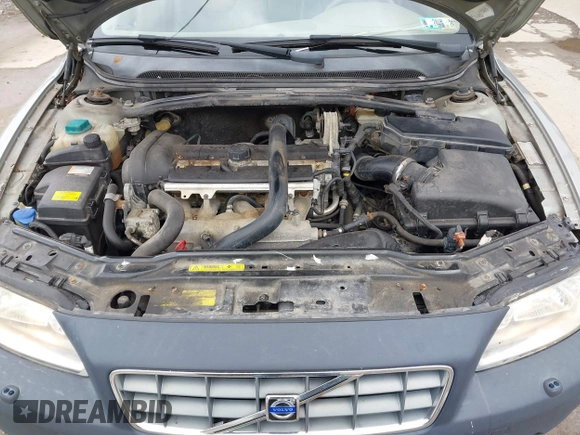 2005 Volvo XC70 with VIN YV1SZ592251196728, listed as a IAAI auction lot 41911635 with 140,228 mi miles and . Bid and sale history available at DreamBid. Image 10.