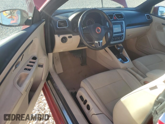 2011 Volkswagen Eos Komfort with VIN WVWBW7AH8BV003481, listed as a Copart auction lot 83985554 with 123,299 mi miles and Salvage Title. Bid and sale history available at DreamBid. Image 8.