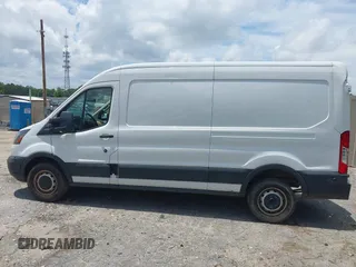 2019 Ford Transit z VIN 1FTBW2CM5KKB43860, wystawiony jako IAAI lot #42422646 z przebiegiem 129 215 mil mil oraz . Historia ofert i sprzedaży dostępna na DreamBid. Obrazek 14.