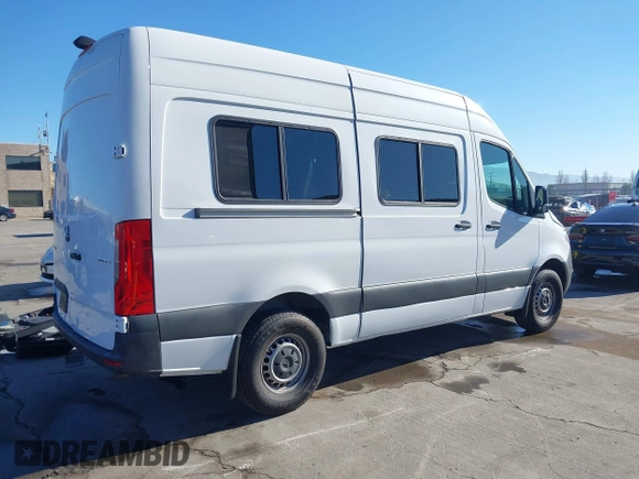 2022 Mercedes-Benz Sprinter Cargo Cargo with VIN W1Y40BHY2NT107852, listed as a IAAI auction lot 41323608 with 27,397 mi miles and . Bid and sale history available at DreamBid. Image 4.